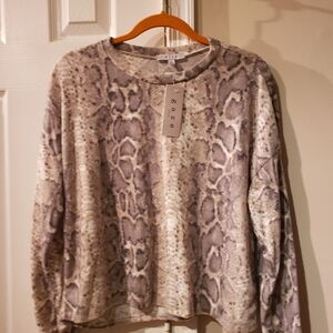 NWT Super Cozy Snake Print Top